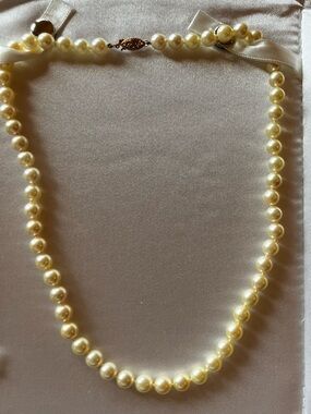 Akoya Classic Japanese Cultured Pearl Necklace - Elegant Women's Jewelry